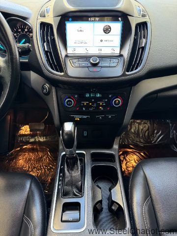 Used 2019 Ford Escape SEL image 14