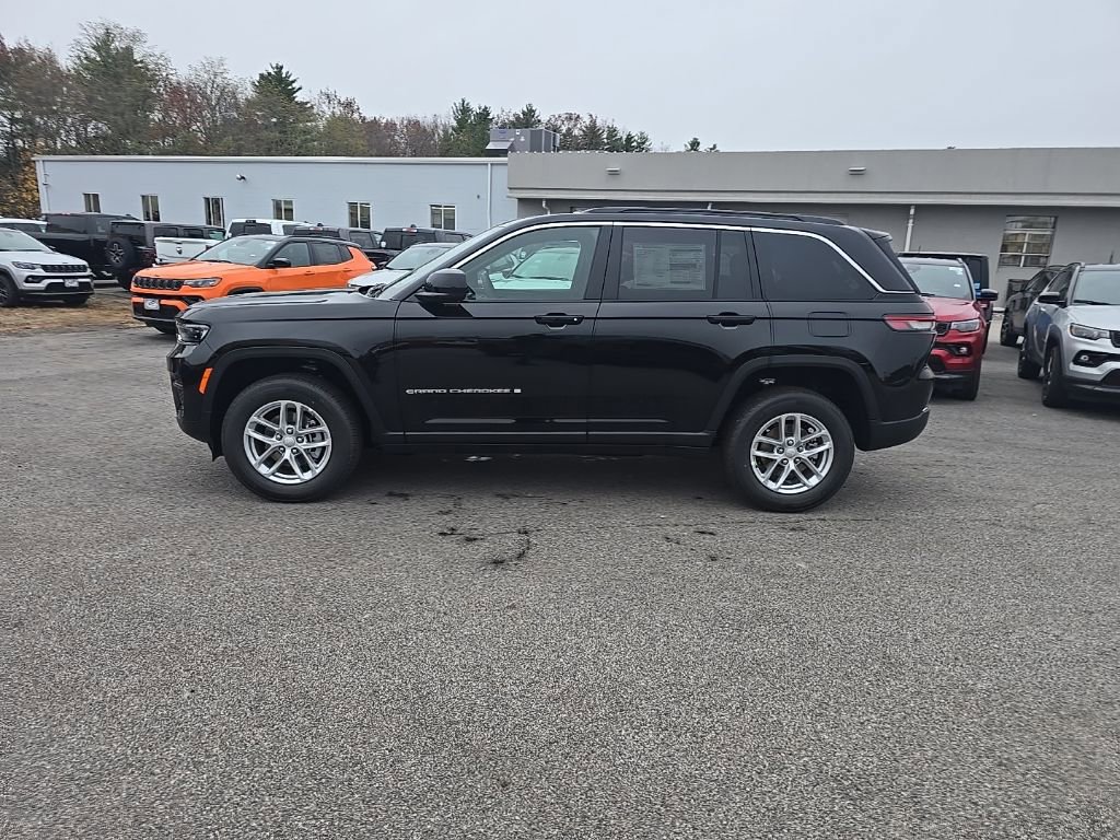 New 2025 Jeep Grand Cherokee Laredo X image 4