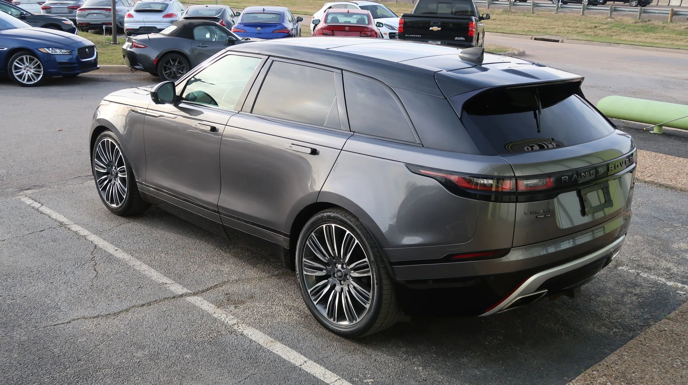 Used 2018 Land Rover Range Rover Velar image 12