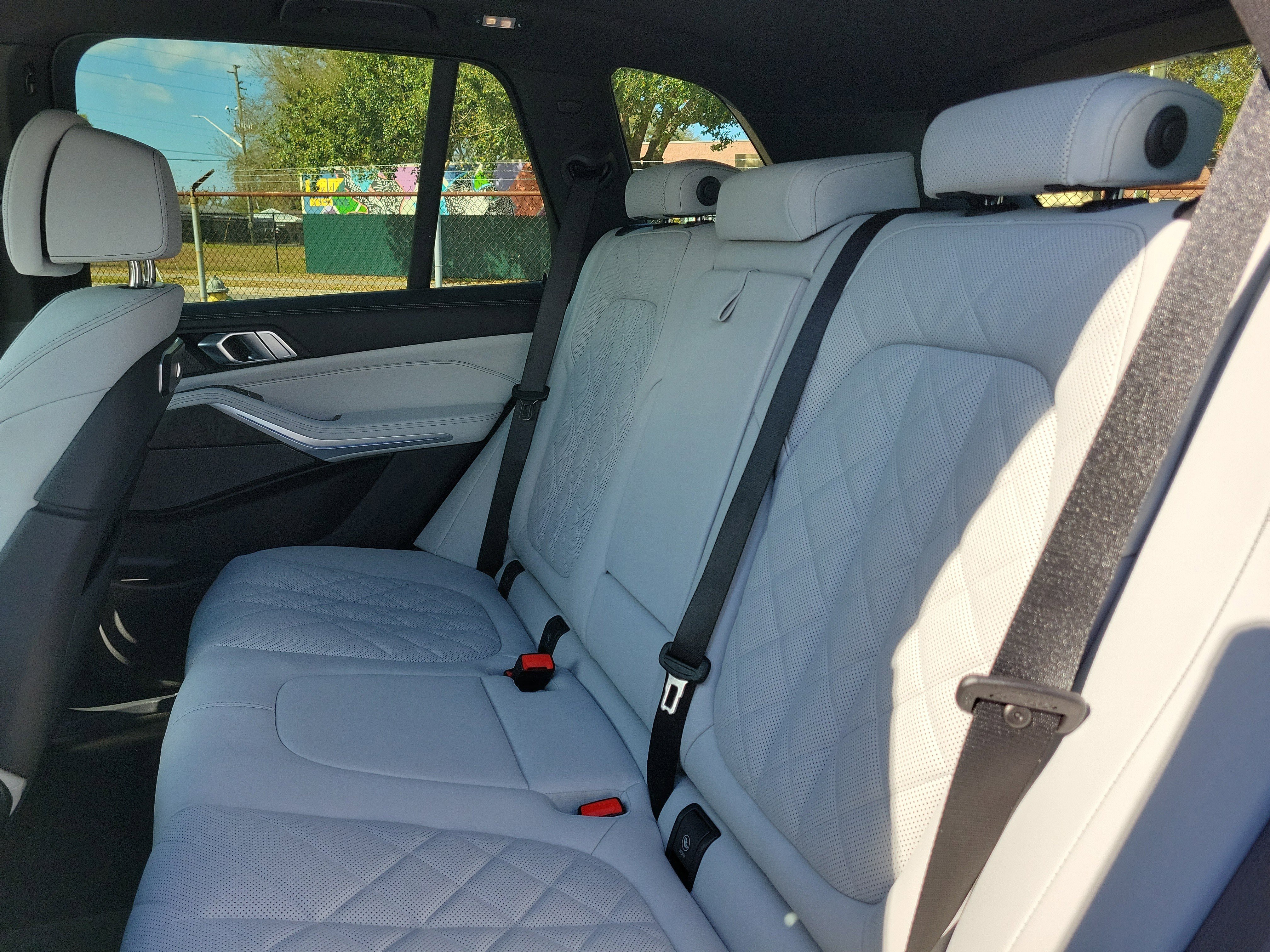 New 2026 BMW X5 xDrive50e image 8