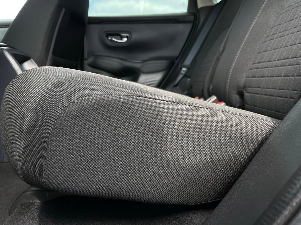 Certified 2025 Honda HR-V LX image 38