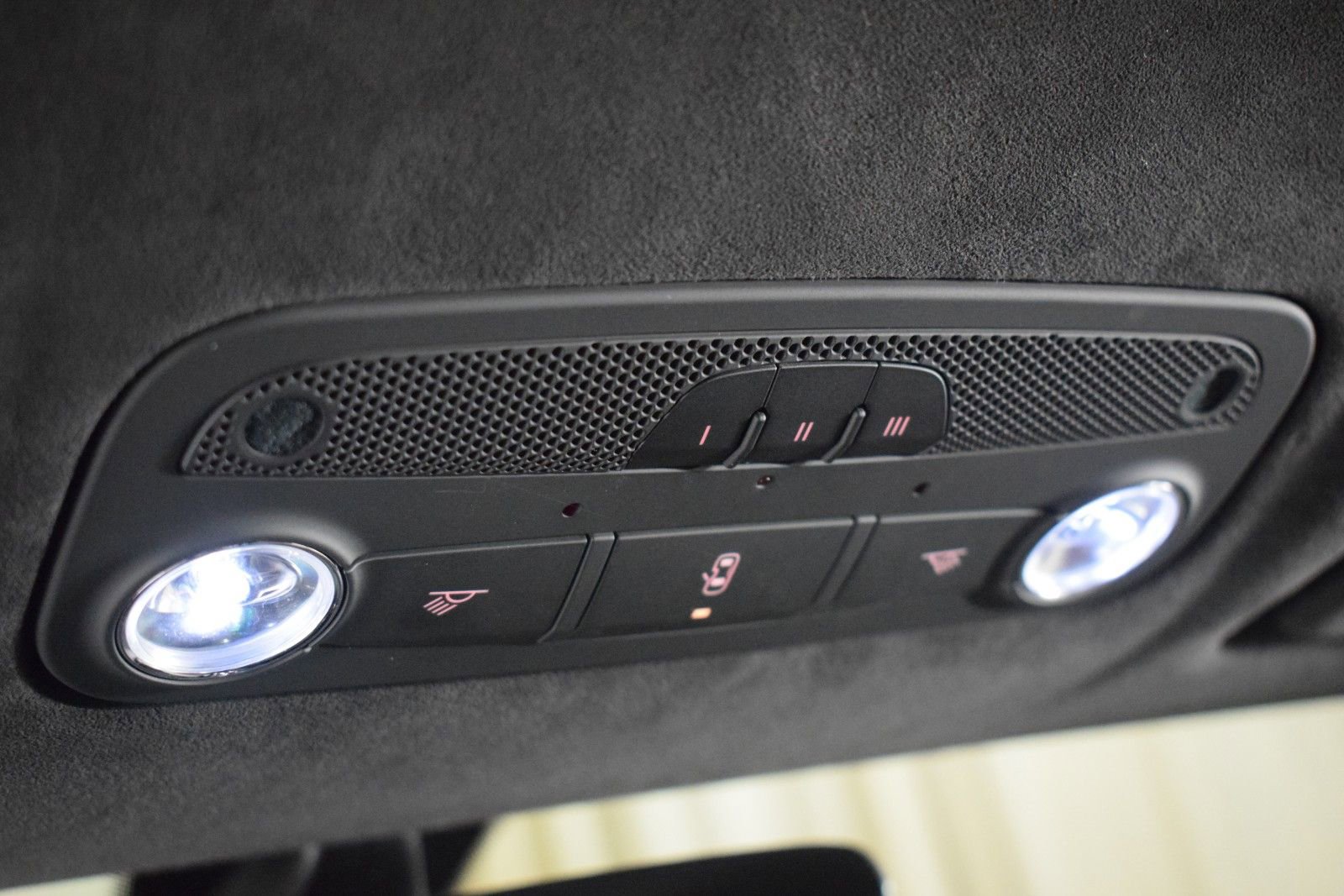Used 2023 Lamborghini Huracan EVO image 36