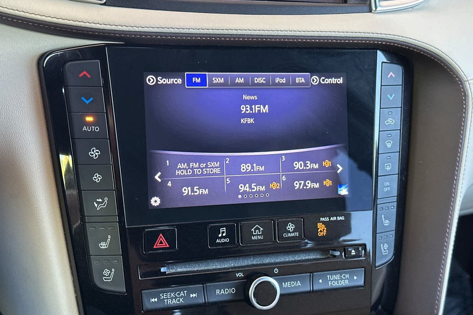 Used 2019 INFINITI QX50 Essential w/ Sensory Package AWD/4WD image 21