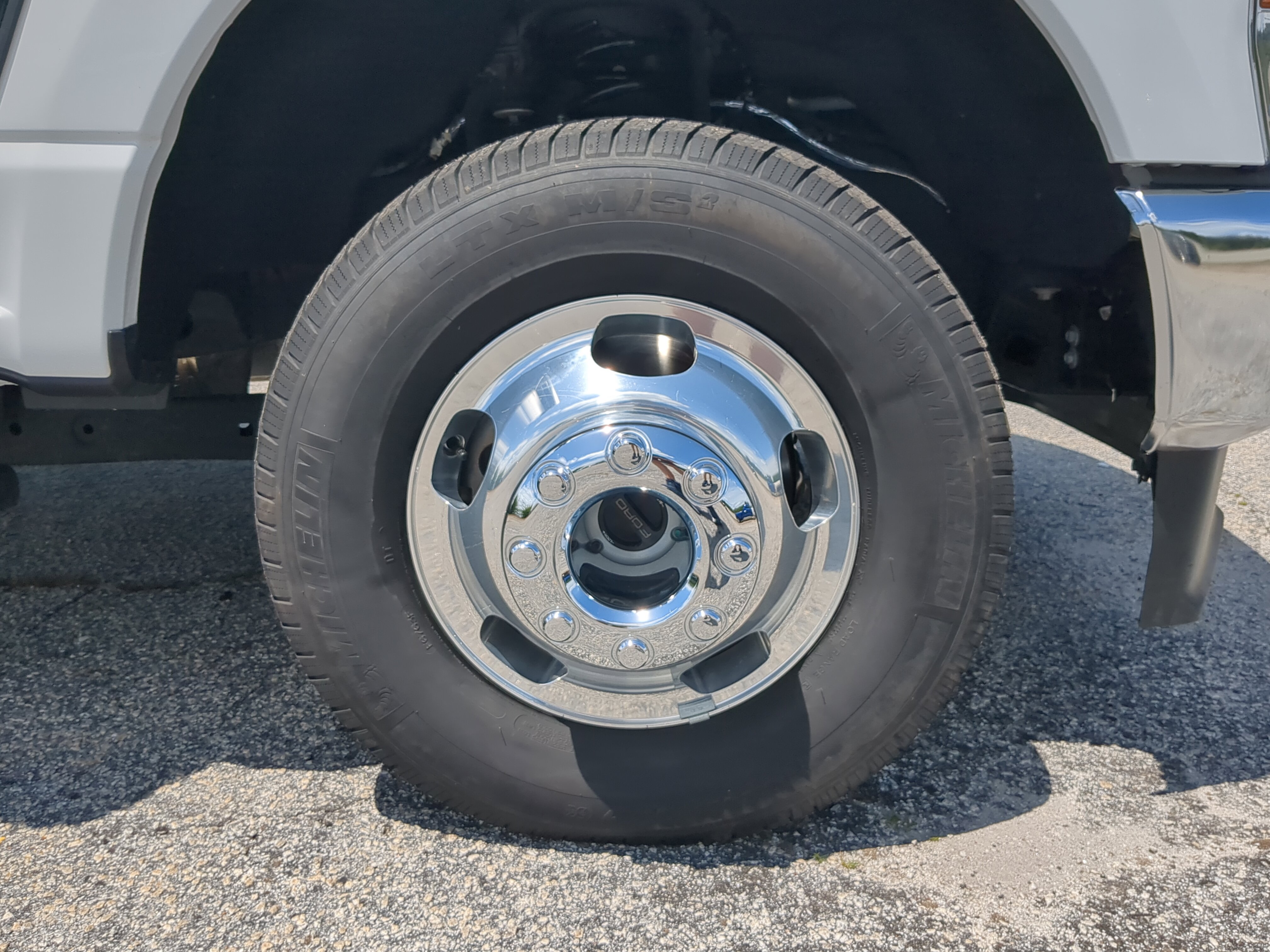 Used 2025 Ford F350 XL w/ XL Chrome Package AWD/4WD image 9