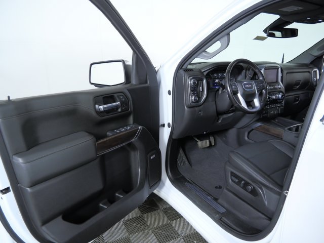 Used 2022 GMC Sierra 1500 SLT w/ SLT Premium Plus Package AWD/4WD image 17