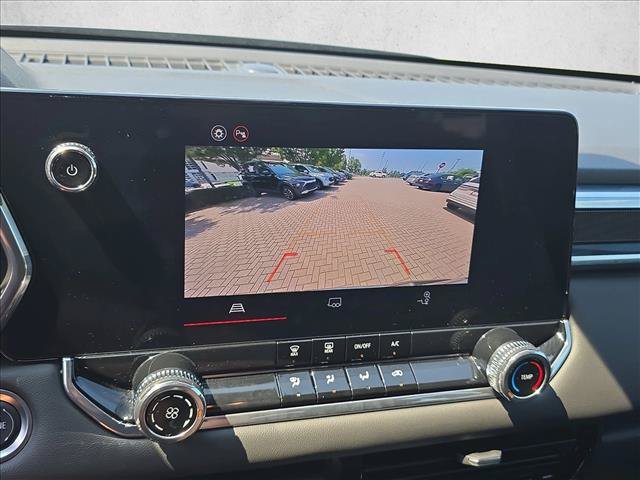 Used 2025 GMC Canyon Elevation RWD image 15