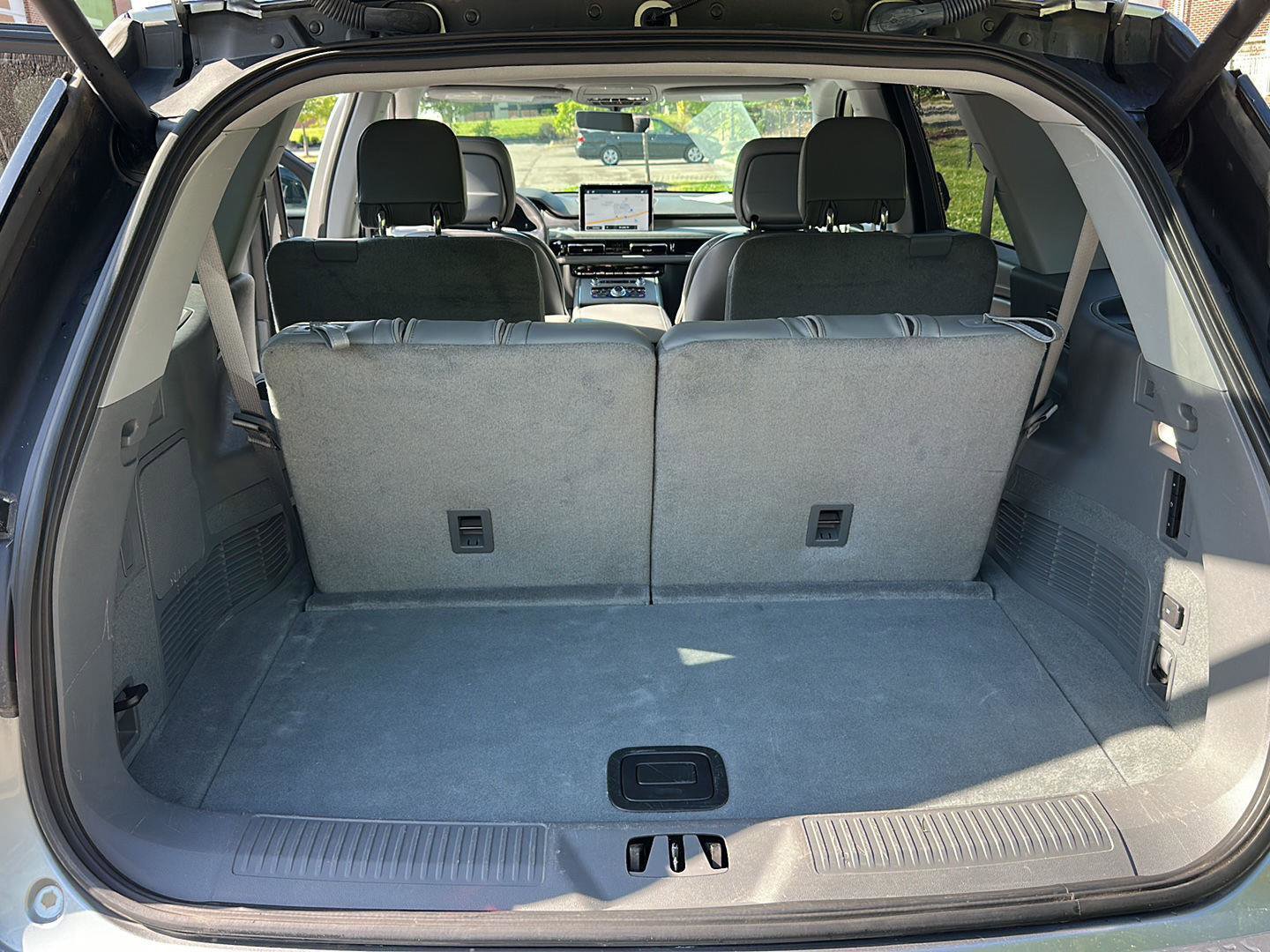 Used 2020 Lincoln Aviator Reserve w/ Elements Package Plus AWD/4WD image 29