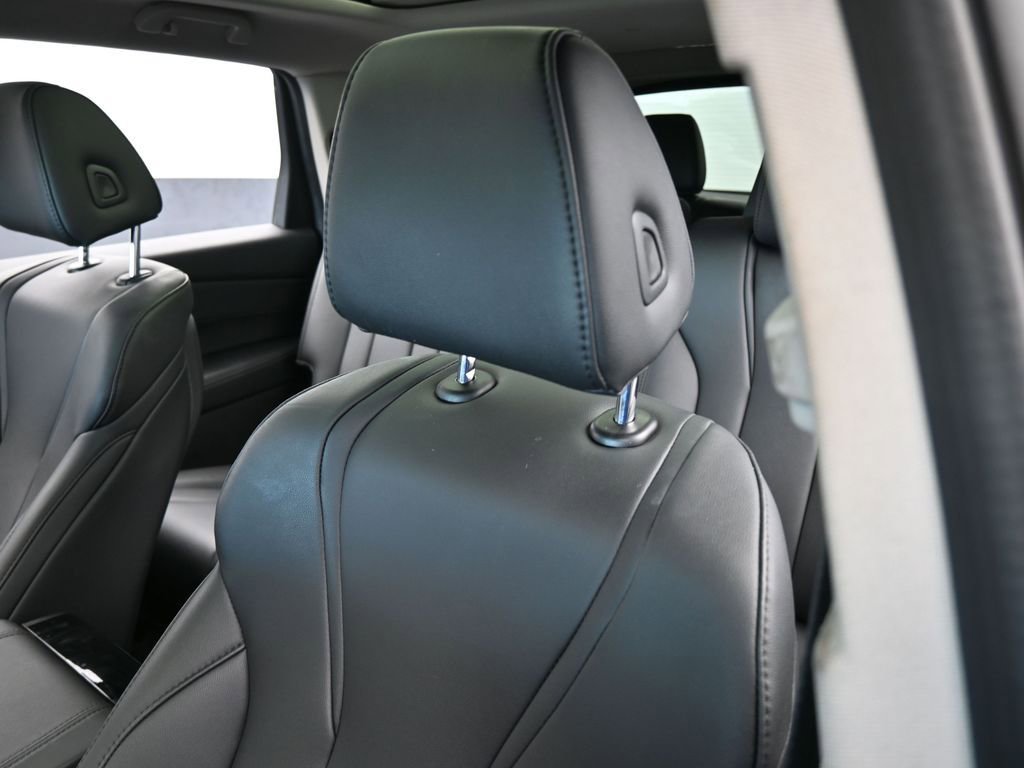 Used 2022 Acura MDX FWD image 17