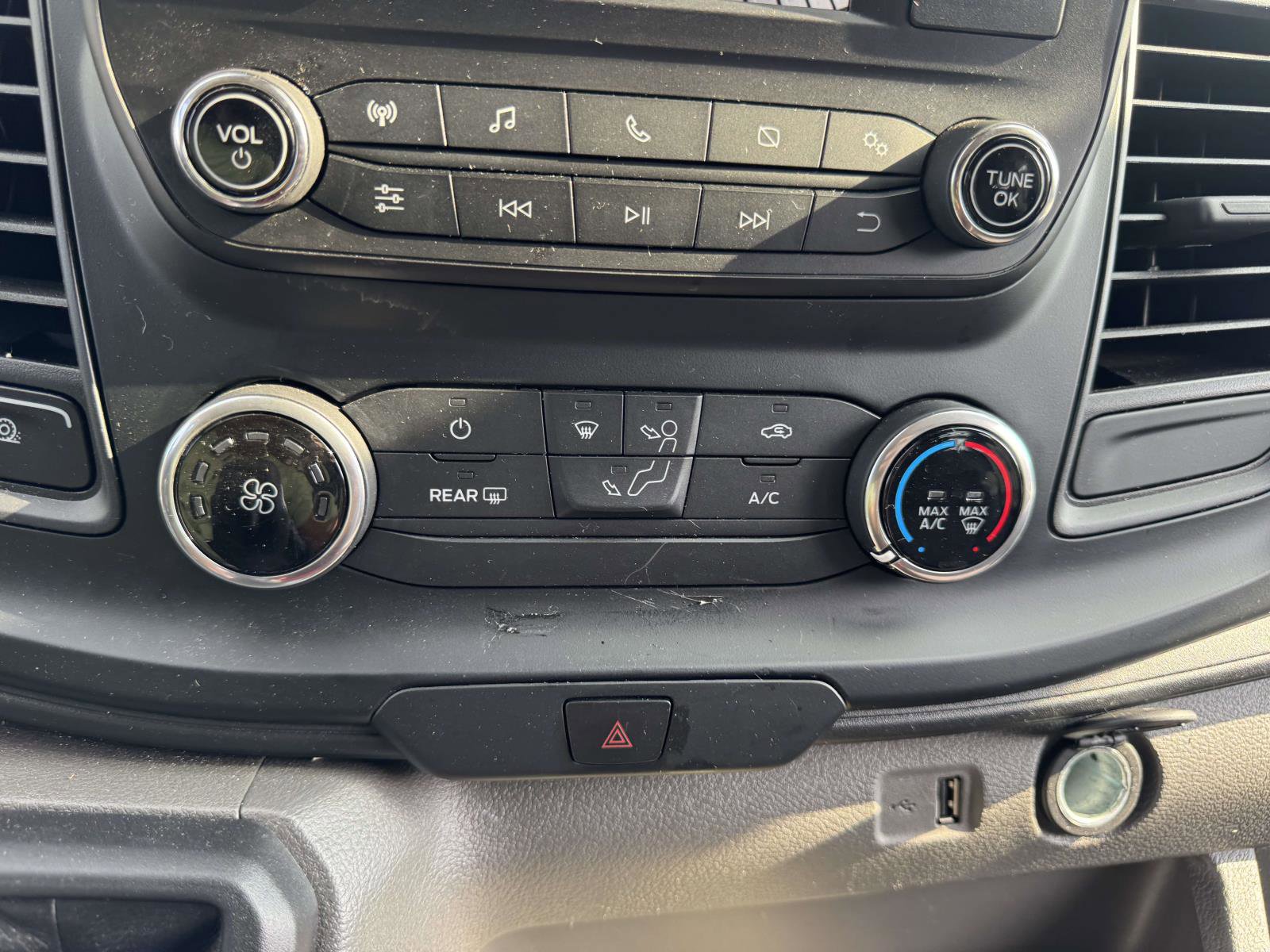 Used 2024 Ford Transit 250 Low Roof w/ Exterior Upgrade Package image 23