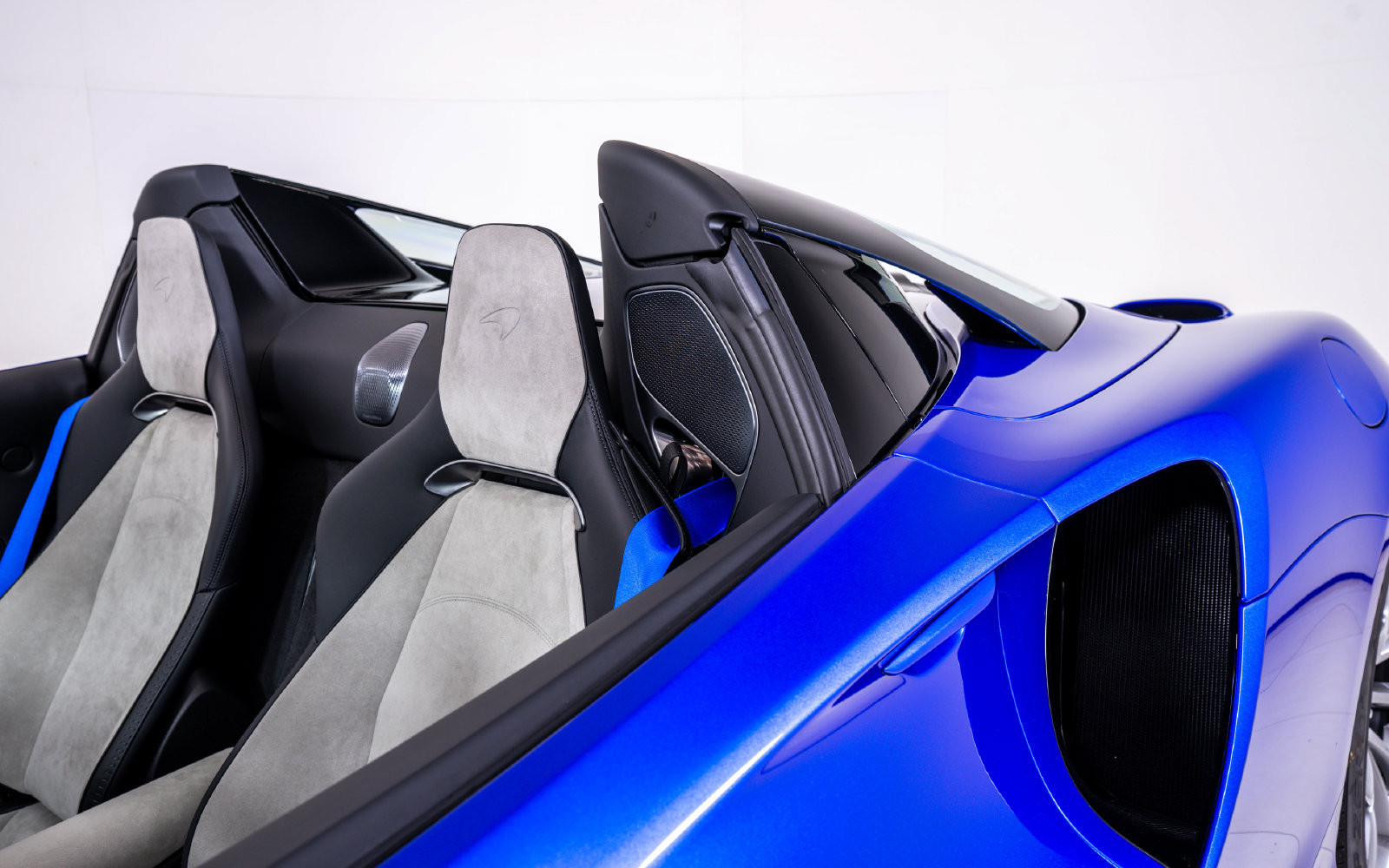 New 2027 McLaren Artura Spider RWD image 15