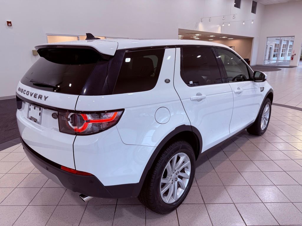 Used 2016 Land Rover Discovery Sport HSE image 15