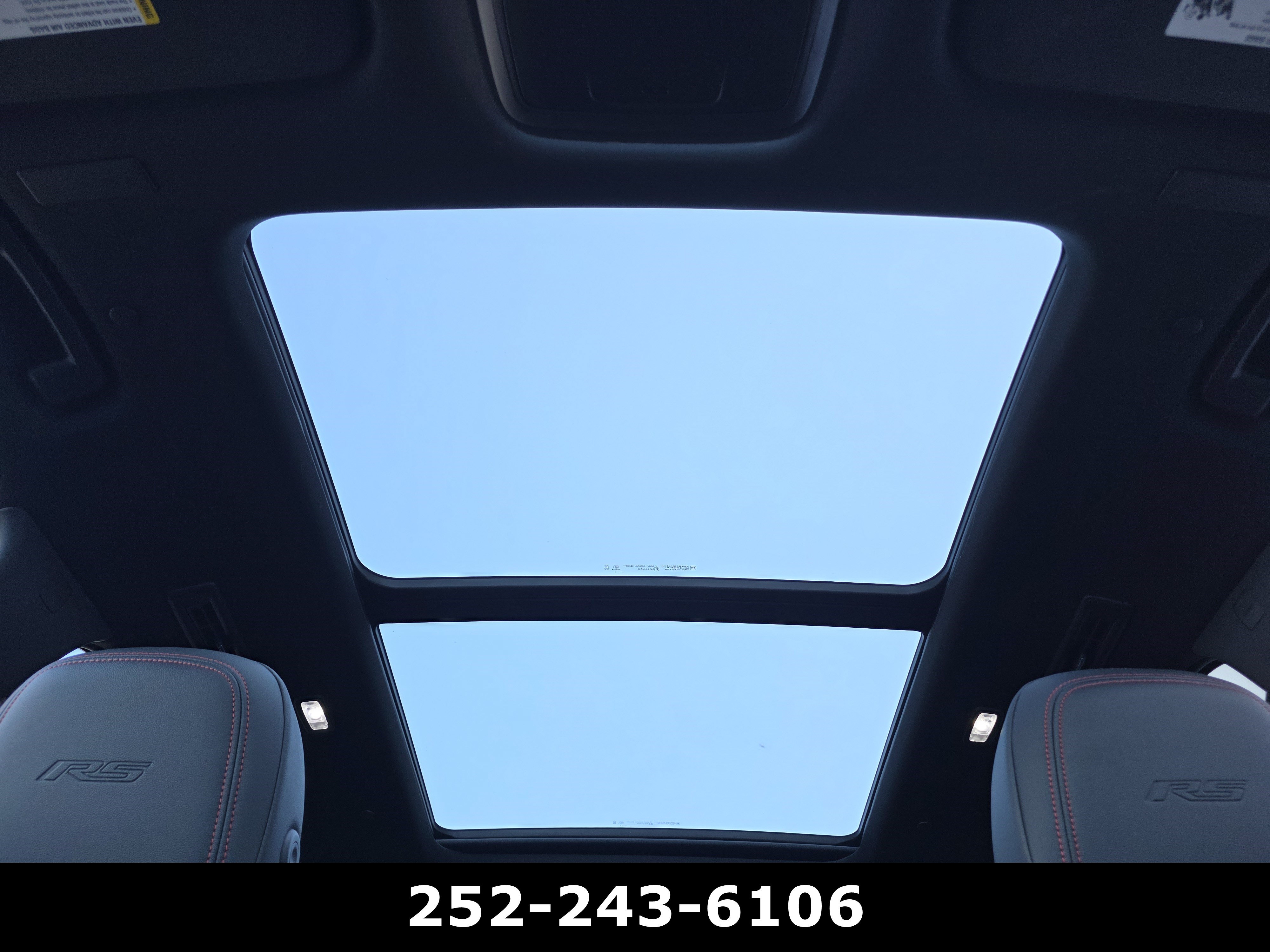 Used 2026 Chevrolet Traverse RS FWD image 13