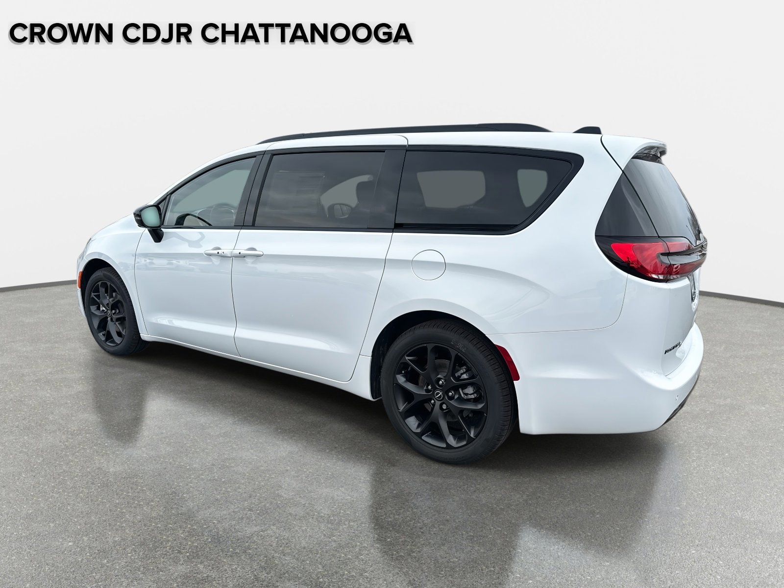 New 2026 Chrysler Pacifica Select image 6