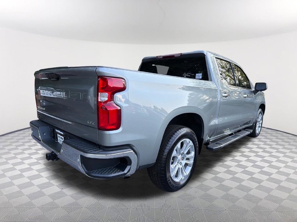 Used 2025 Chevrolet Silverado 1500 LTZ RWD image 5