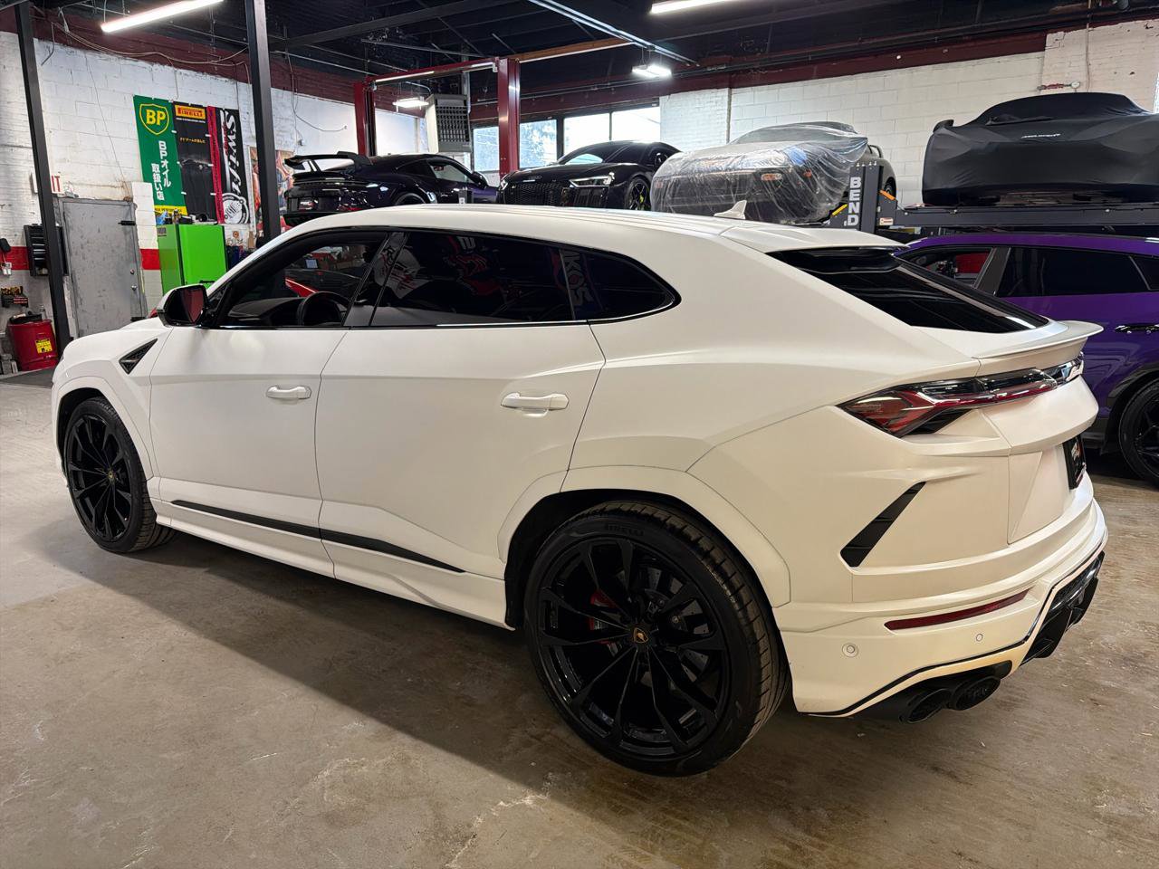 Used 2022 Lamborghini Urus image 9