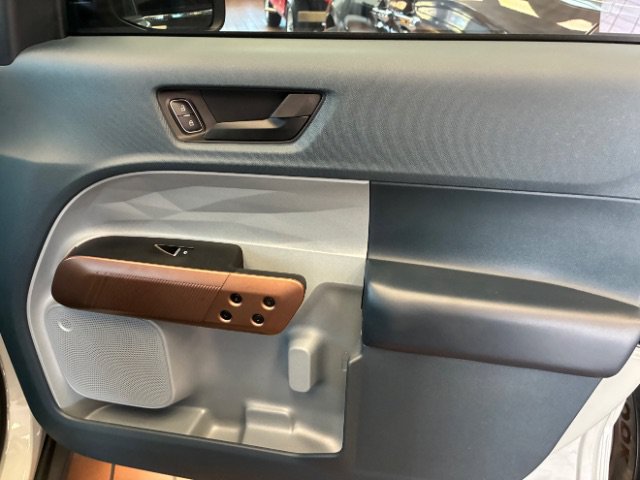 Used 2023 Ford Maverick Lariat FWD image 34