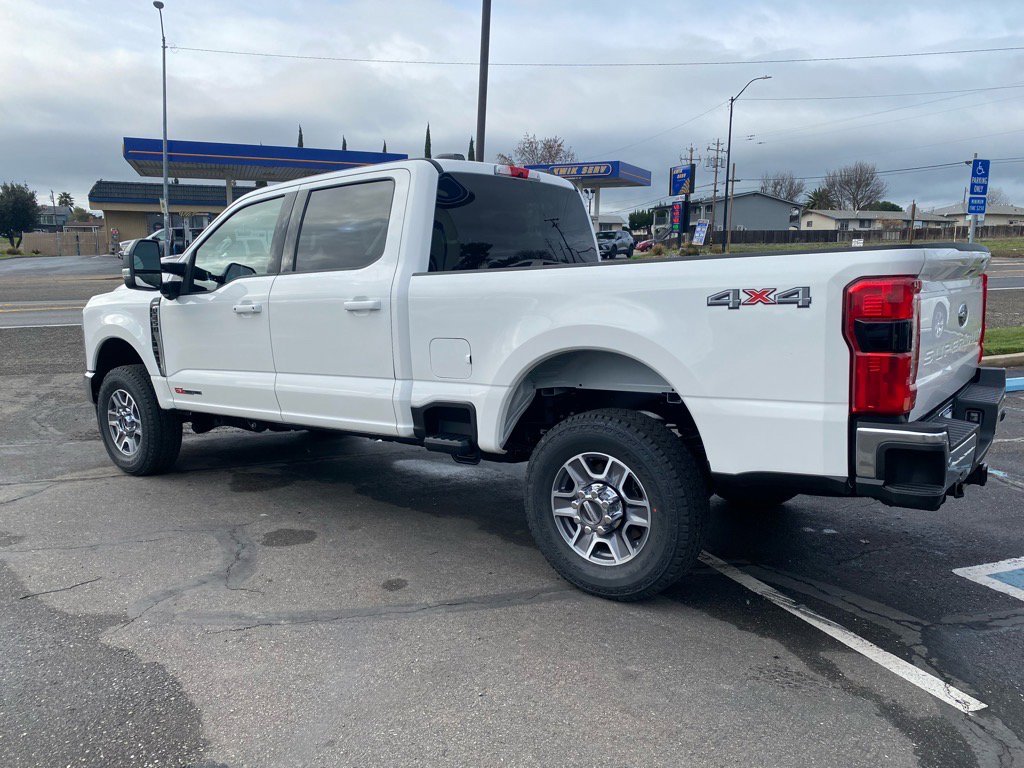 New 2025 Ford F250 Lariat image 4