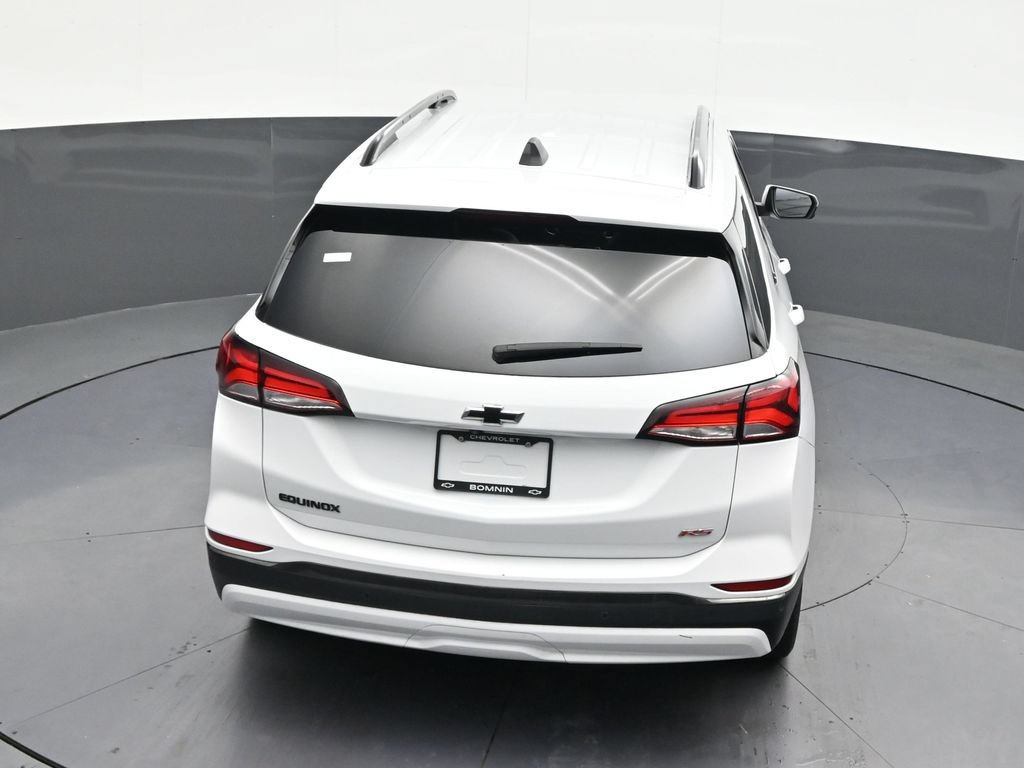 Used 2023 Chevrolet Equinox RS w/ RS Leather Package FWD image 18