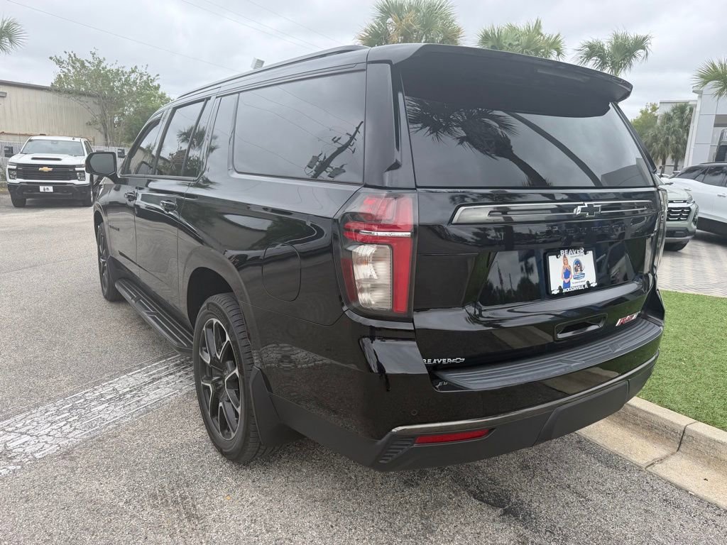 Used 2021 Chevrolet Suburban RST w/ Luxury Package RWD image 6