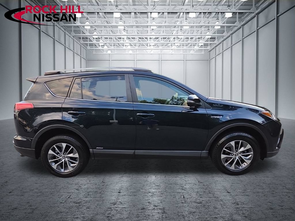 Used 2017 Toyota RAV4 XLE w/ All Weather Liner Package AWD/4WD image 8