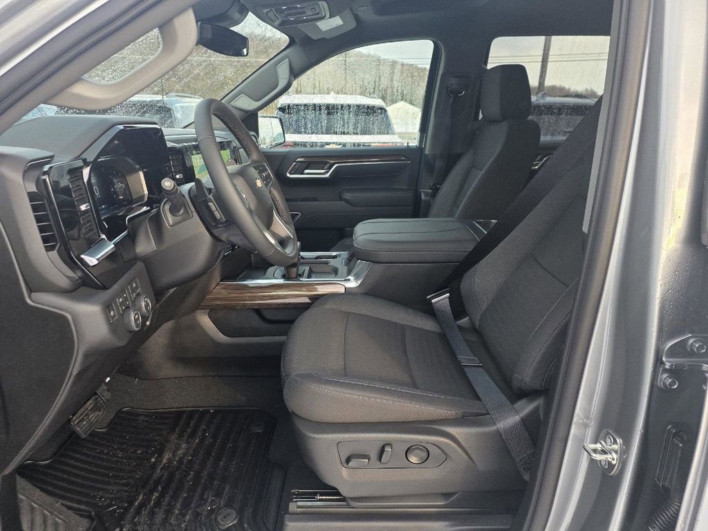 New 2026 Chevrolet Silverado 1500 LT w/ Z71 Off-Road Package image 15