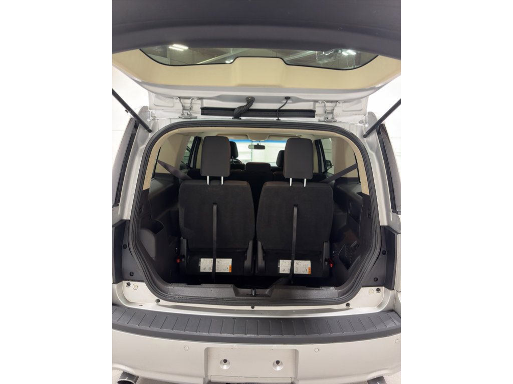 Used 2018 Ford Flex SE FWD image 24