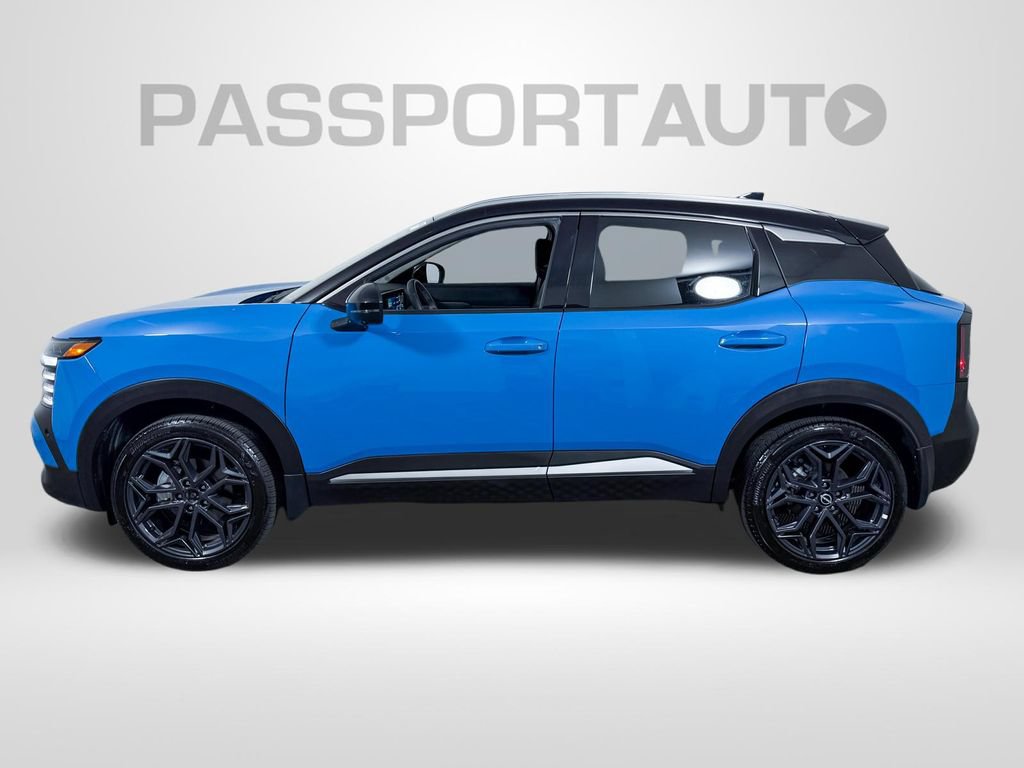 Certified 2025 Nissan Kicks SR w/ SR Premium Package AWD/4WD image 11