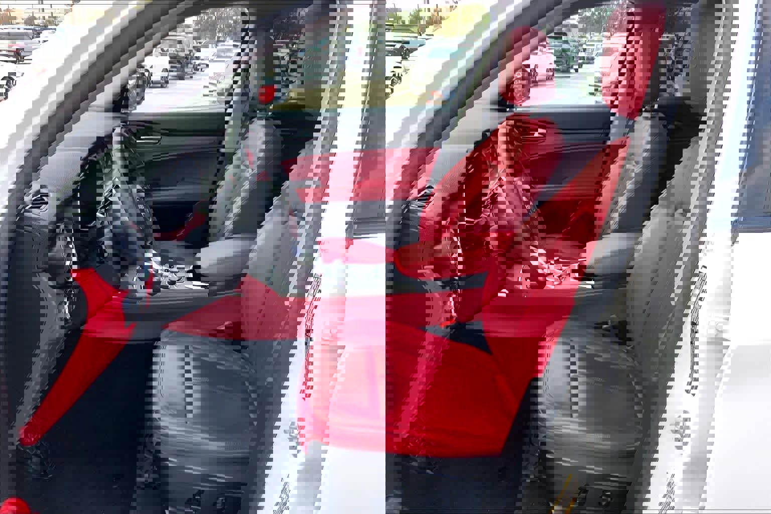 Used 2021 Alfa Romeo Stelvio Ti w/ Nero Edizione image 7