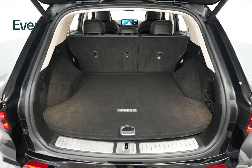 Used 2023 Genesis Electrified GV70 AWD/4WD image 8