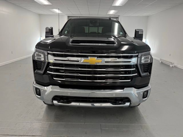 New 2026 Chevrolet Silverado 2500 LTZ w/ LTZ Convenience Package image 2