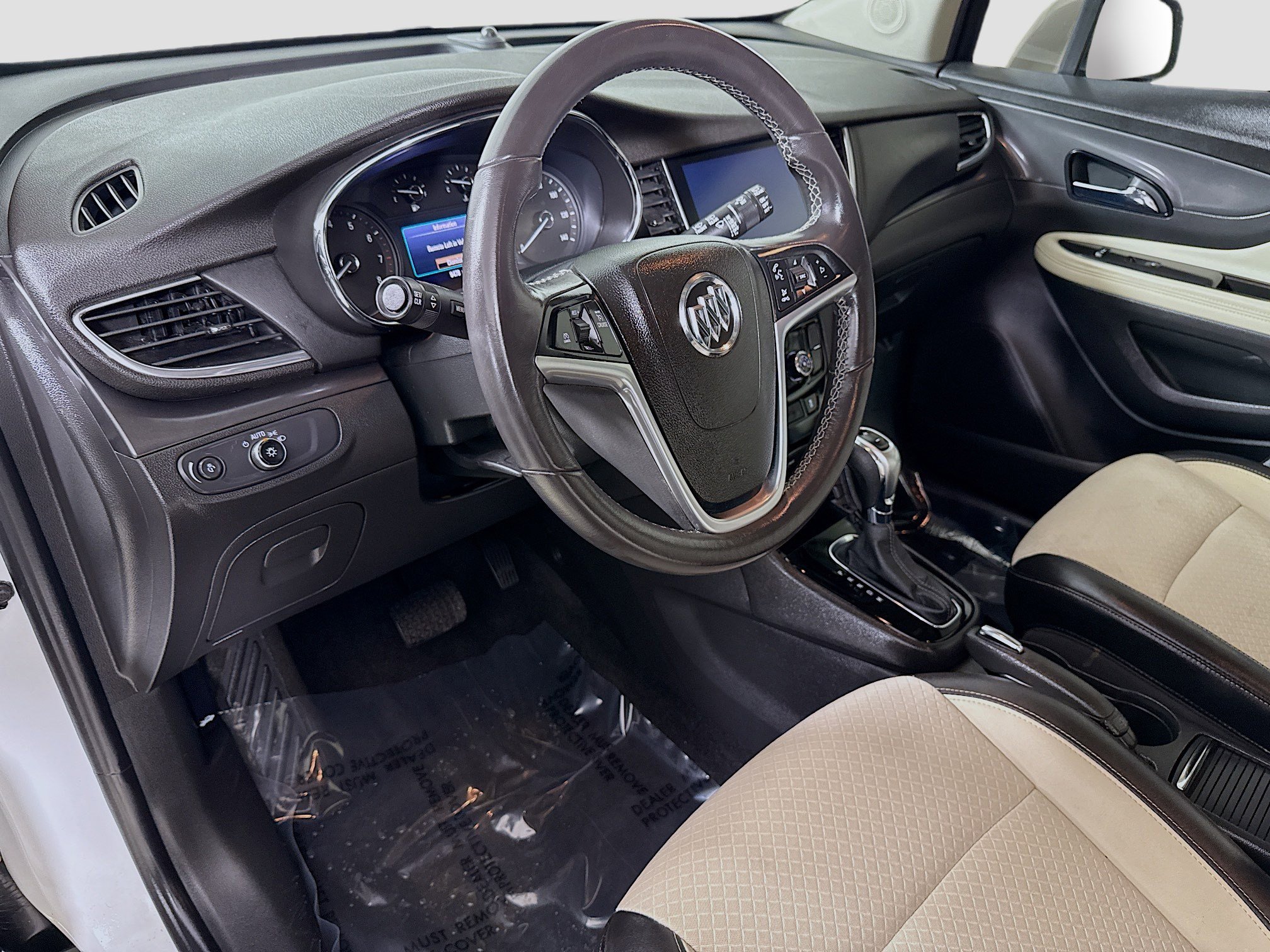 Used 2020 Buick Encore Preferred image 23