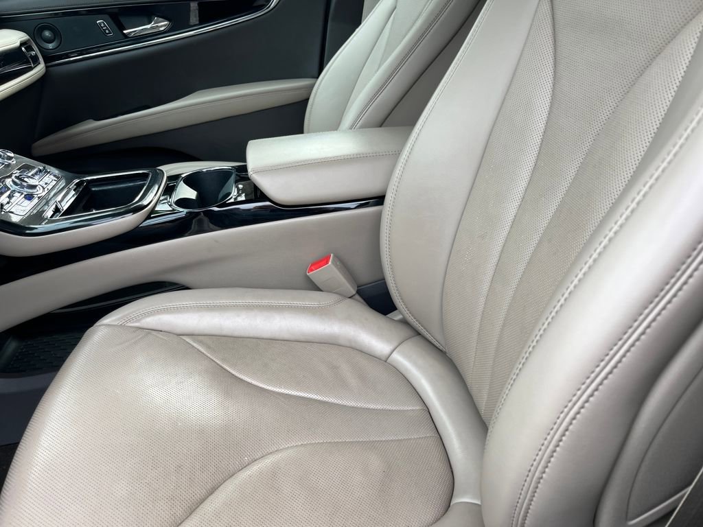 Certified 2023 Lincoln Nautilus Reserve w/ Equipment Group 201A image 14