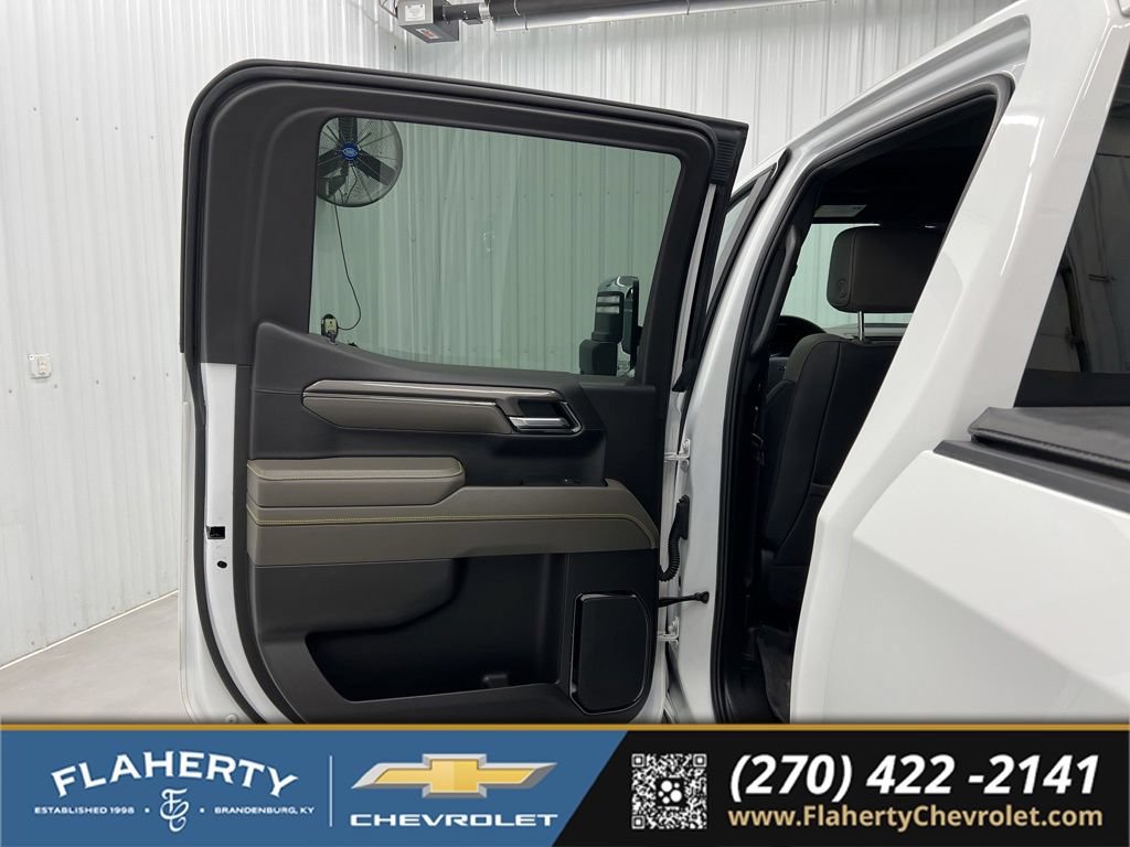 Used 2024 Chevrolet Silverado 1500 ZR2 w/ ZR2 Bison Edition AWD/4WD image 10