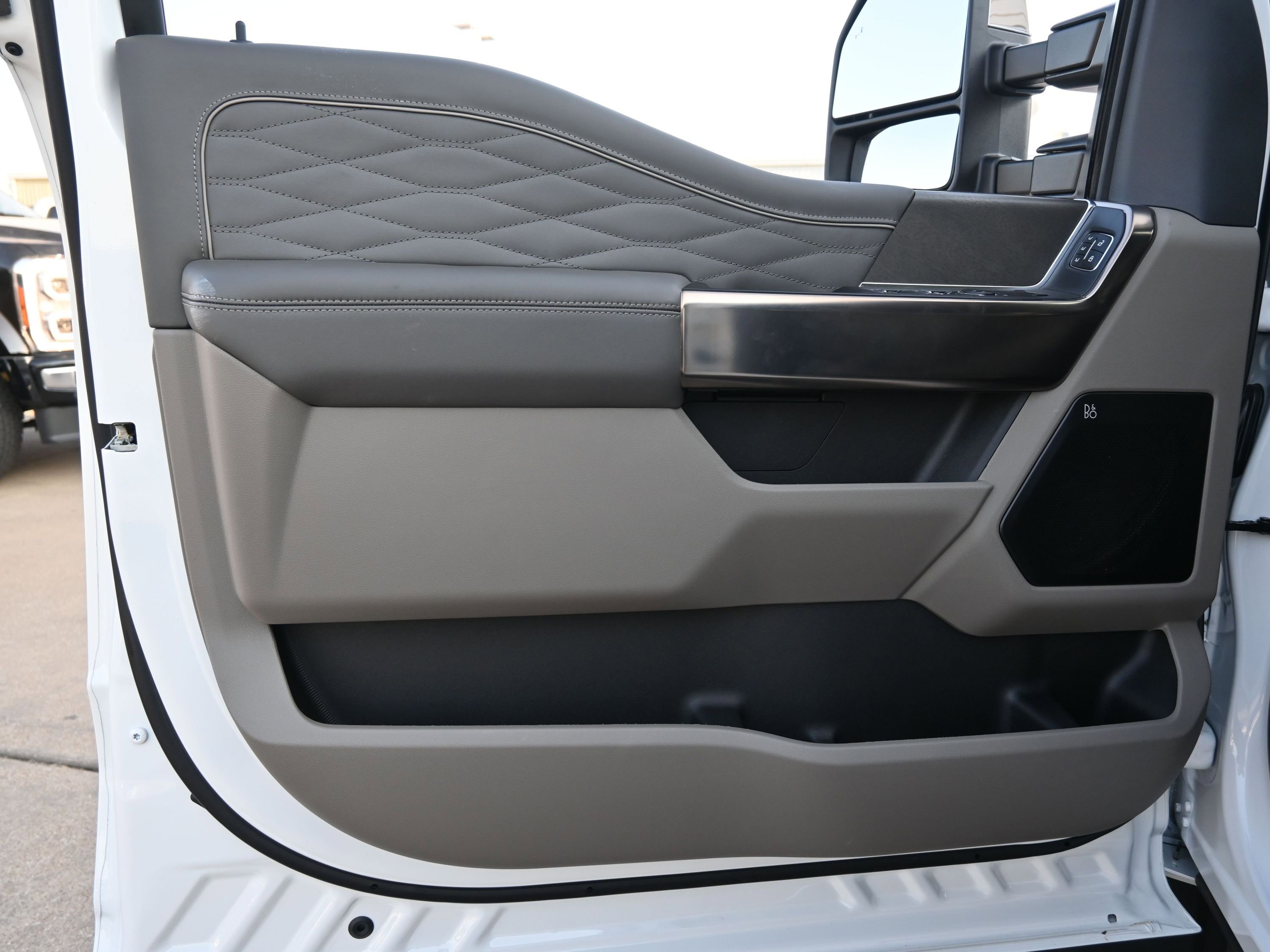 New 2026 Ford F450 Platinum w/ Platinum Plus Package image 19
