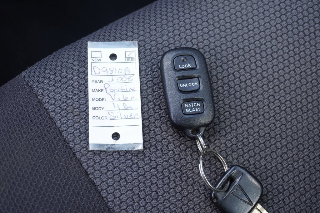 Used 2008 Pontiac Vibe w/ Preferred Package image 20