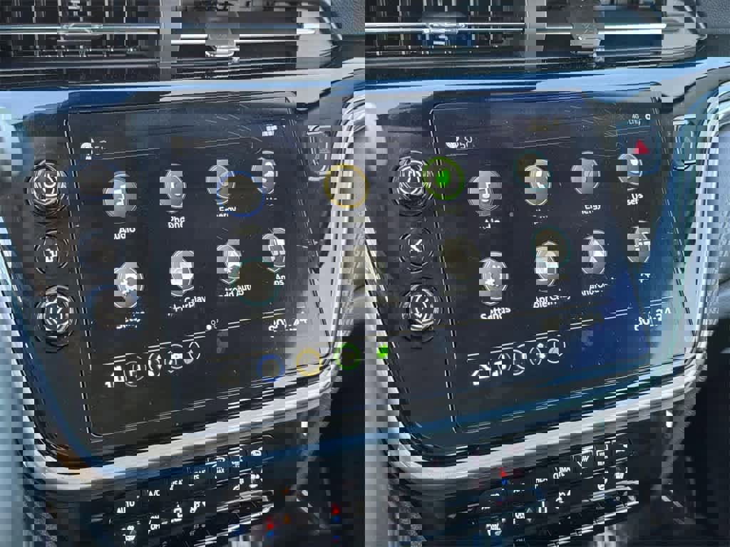 Used 2023 Chevrolet Bolt EUV LT w/ Convenience Package image 13