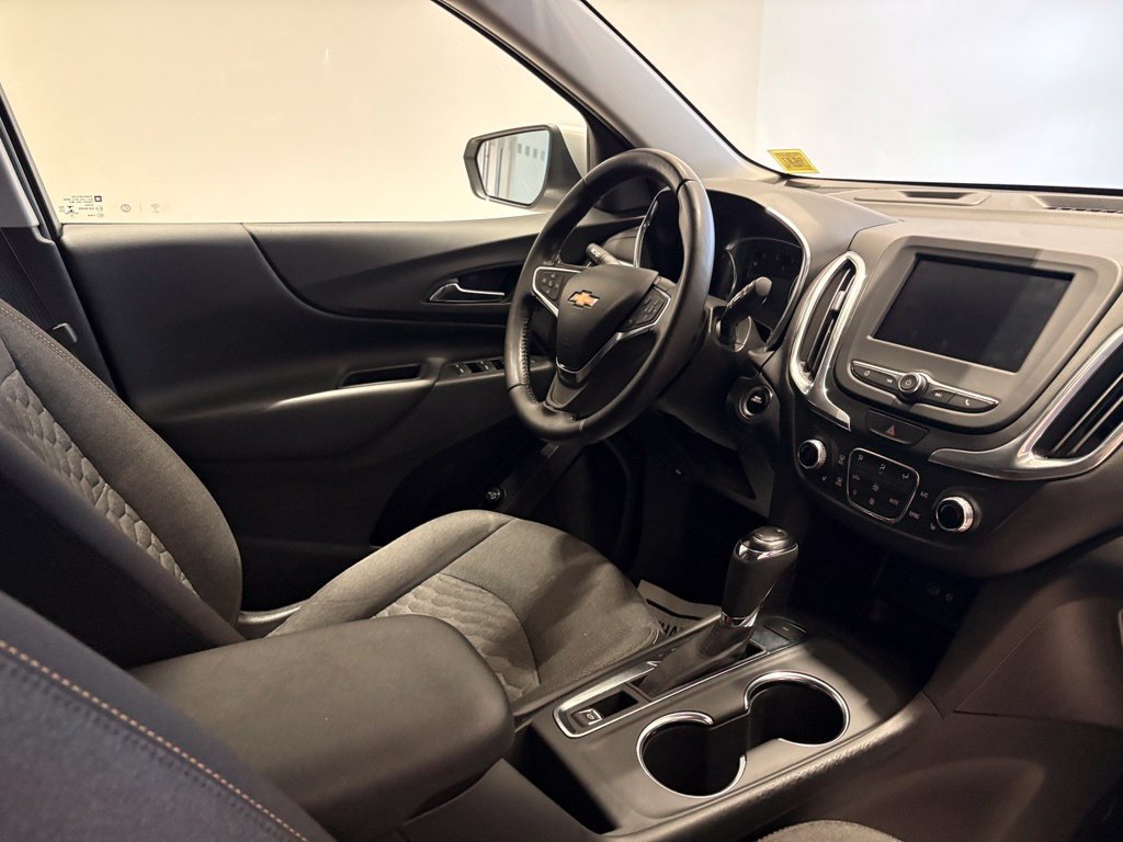 Used 2021 Chevrolet Equinox LT AWD/4WD image 25