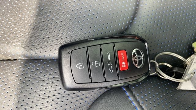Used 2025 Toyota Sequoia Platinum w/ TRD Off-Road Package AWD/4WD image 21