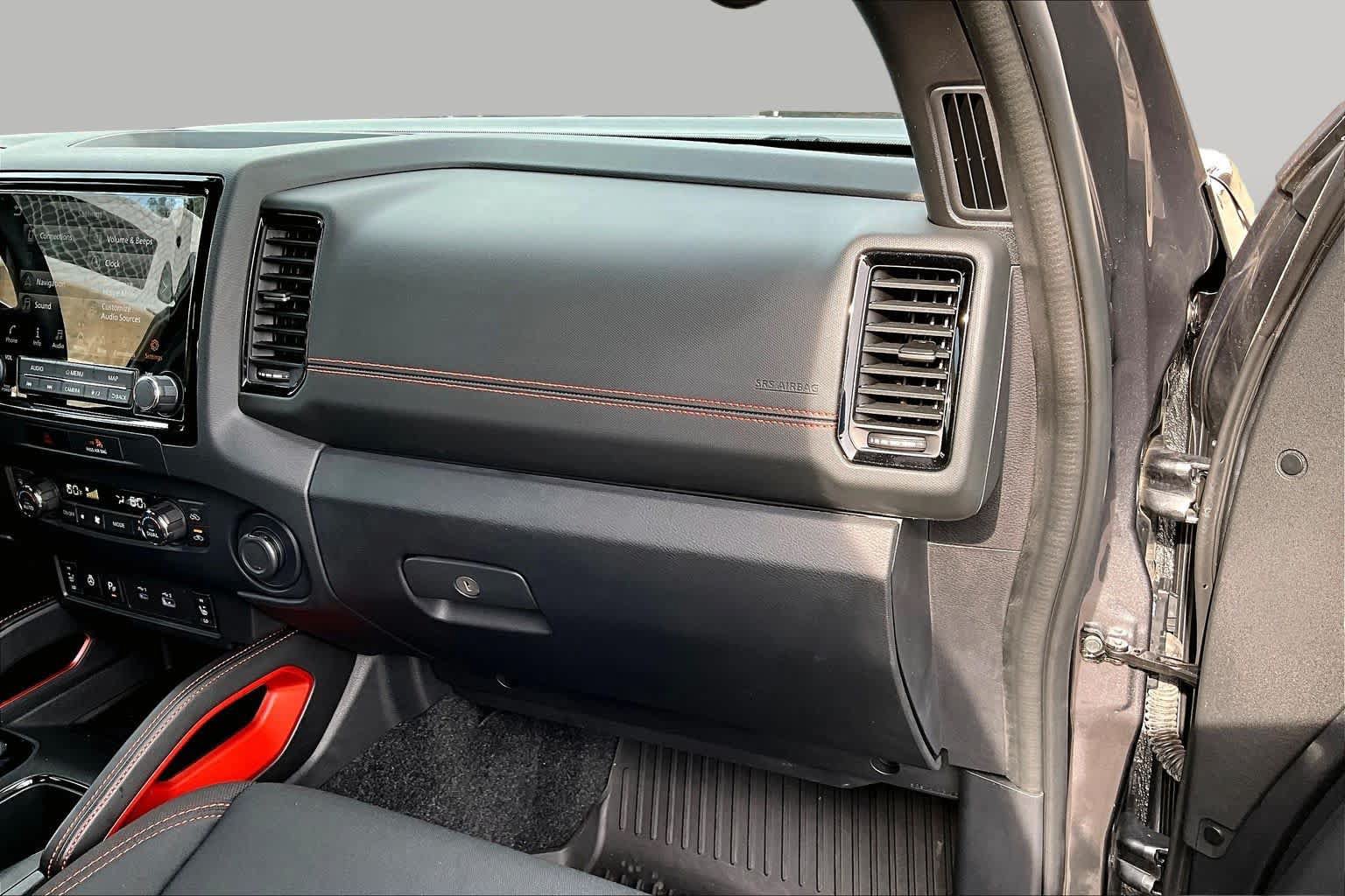 Used 2022 Nissan Frontier Pro-X RWD image 19