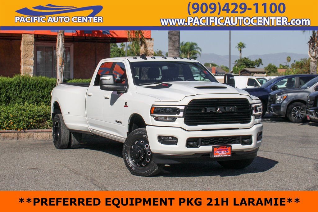 Used 2024 RAM 3500 Laramie w/ Night Edition AWD/4WD image 1