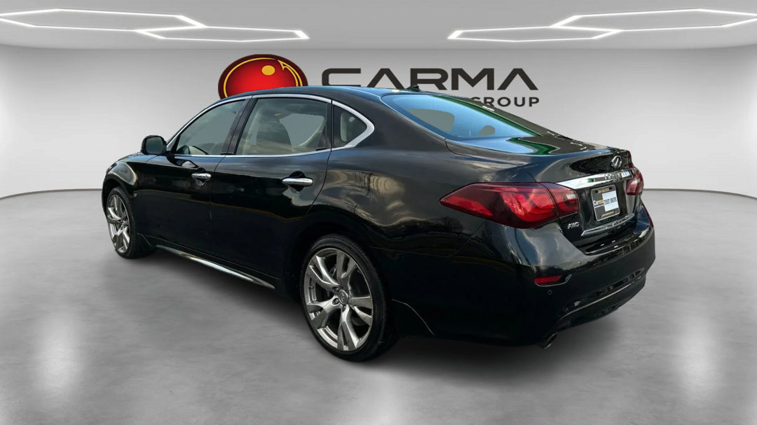 Used 2016 INFINITI Q70 L 3.7 w/ Deluxe Touring Package image 3