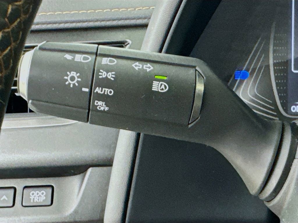 Used 2020 Lexus UX 200 FWD image 14