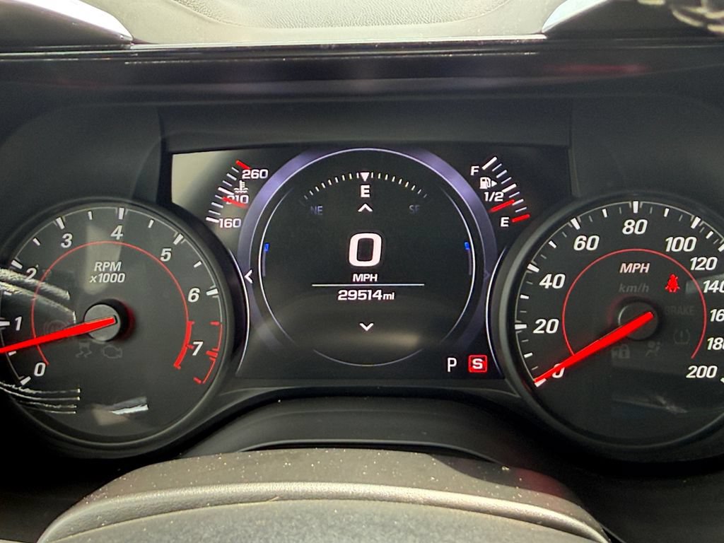 Used 2020 Chevrolet Camaro SS RWD image 13