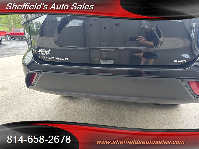 Used 2020 Toyota Highlander L AWD/4WD image 18