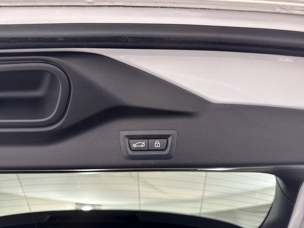 Used 2020 BMW X5 sDrive40i w/ Premium Package RWD image 30