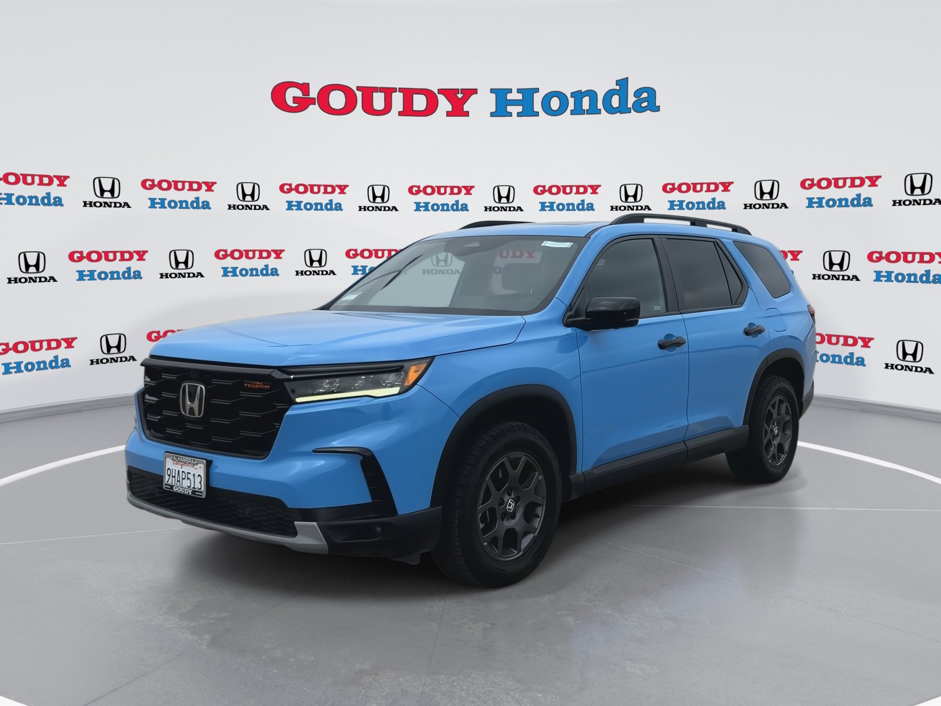 Certified 2023 Honda Pilot TrailSport image 4