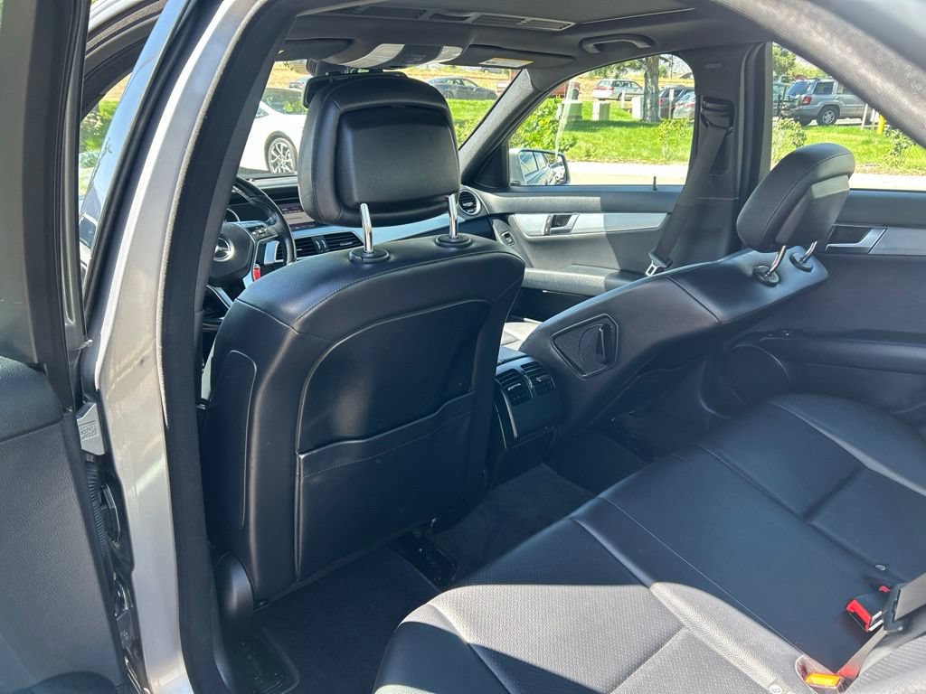 Used 2014 Mercedes-Benz C 250 Sedan image 20