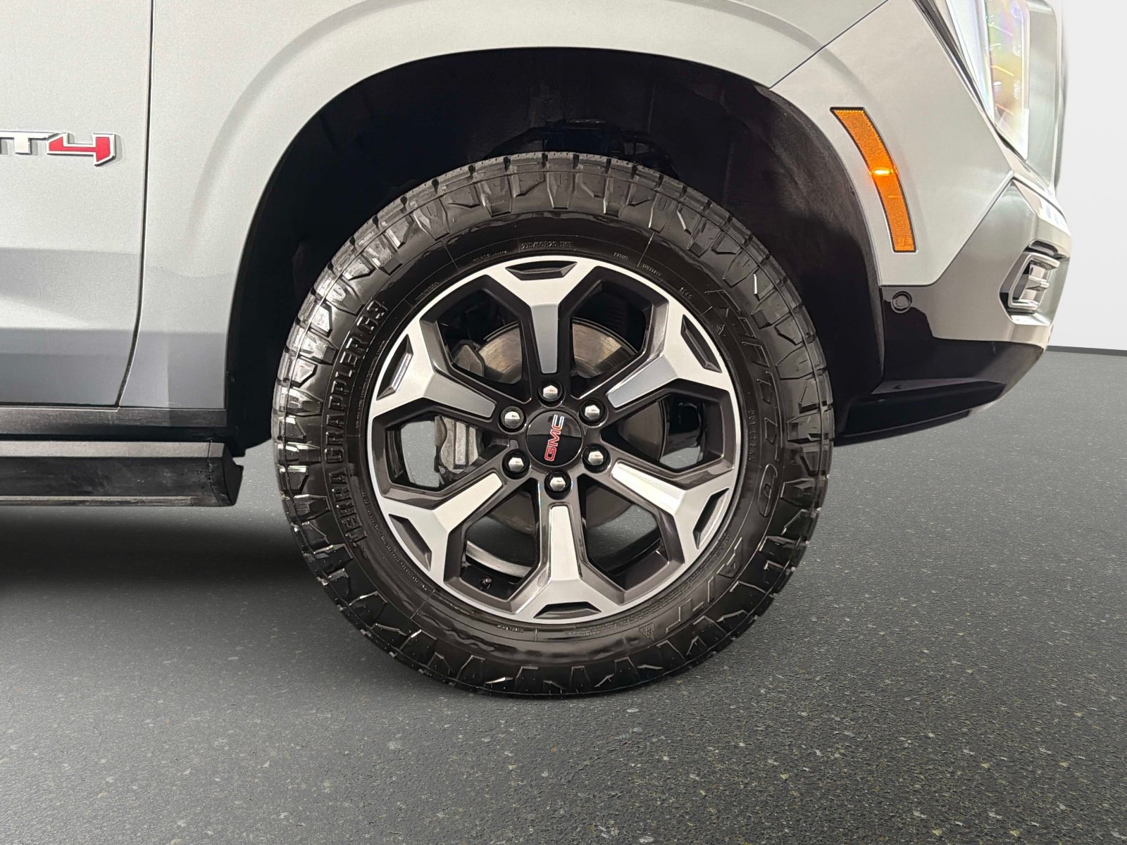 Used 2026 GMC Yukon XL AT4 Ultimate AWD/4WD image 21