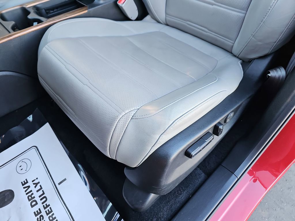 Used 2022 Honda CR-V Touring image 32