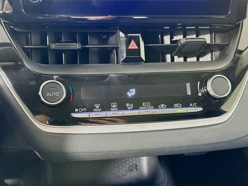 Used 2024 Toyota Corolla LE image 16